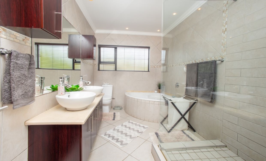4 Bedroom Property for Sale in Vincent Eastern Cape